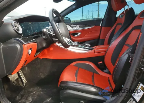 2021 Mercedes-Benz Amg Gt 53 z USA, uszkodzony, nr VIN W1K7X6BB7MA040366